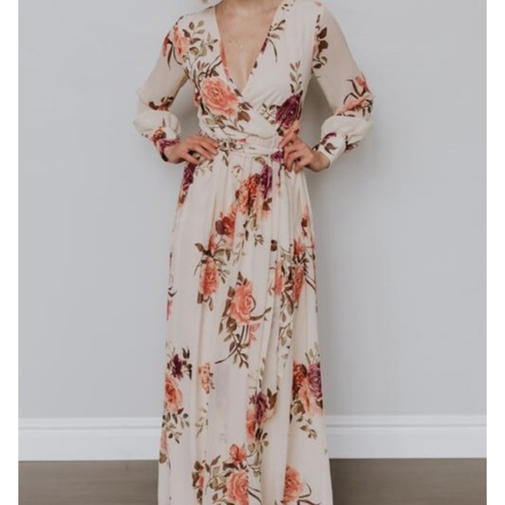 V-neck long sleeved floral maxi dress
